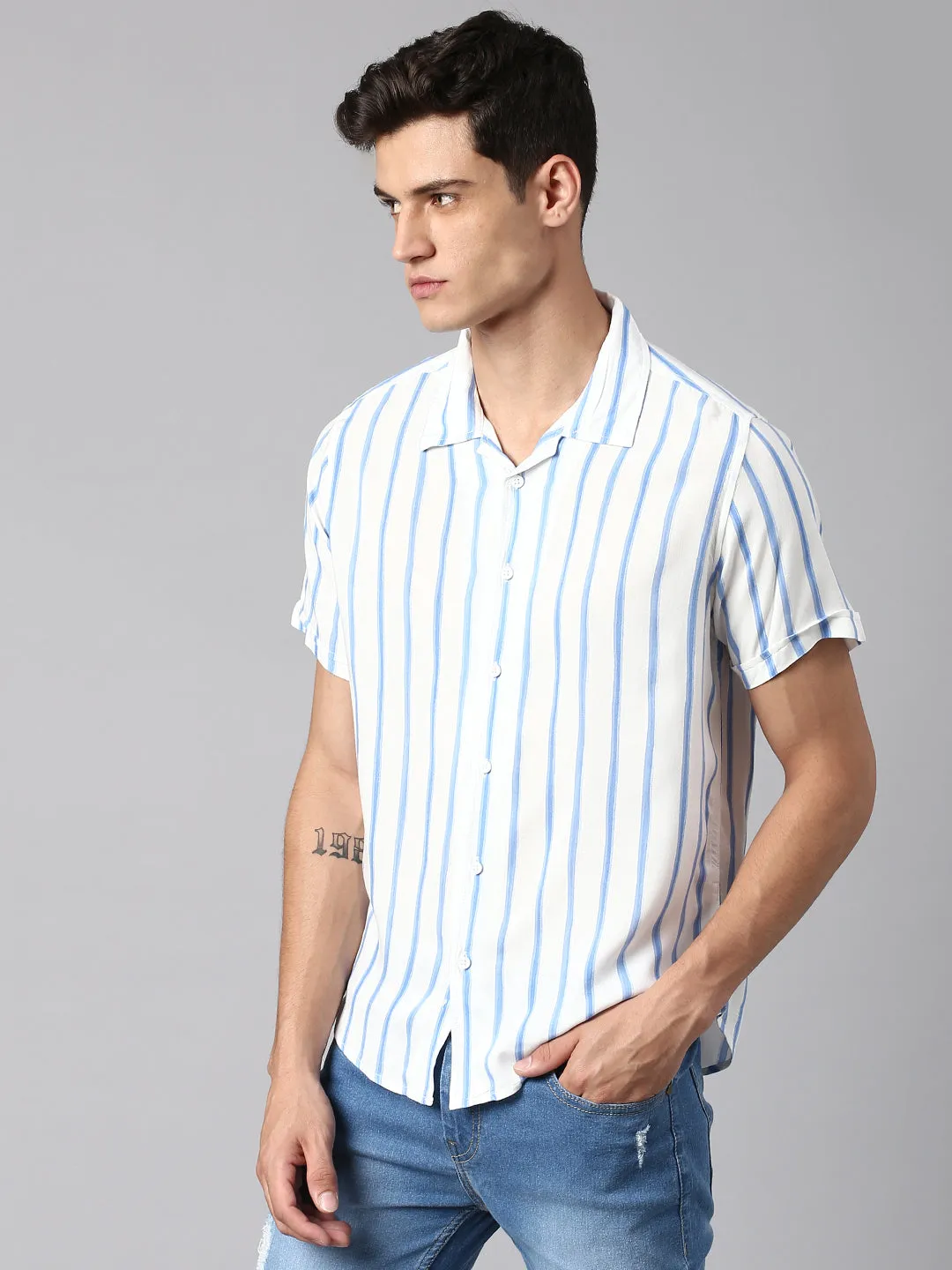Men's White Slim Fit Half Sleeves Casual Shirt