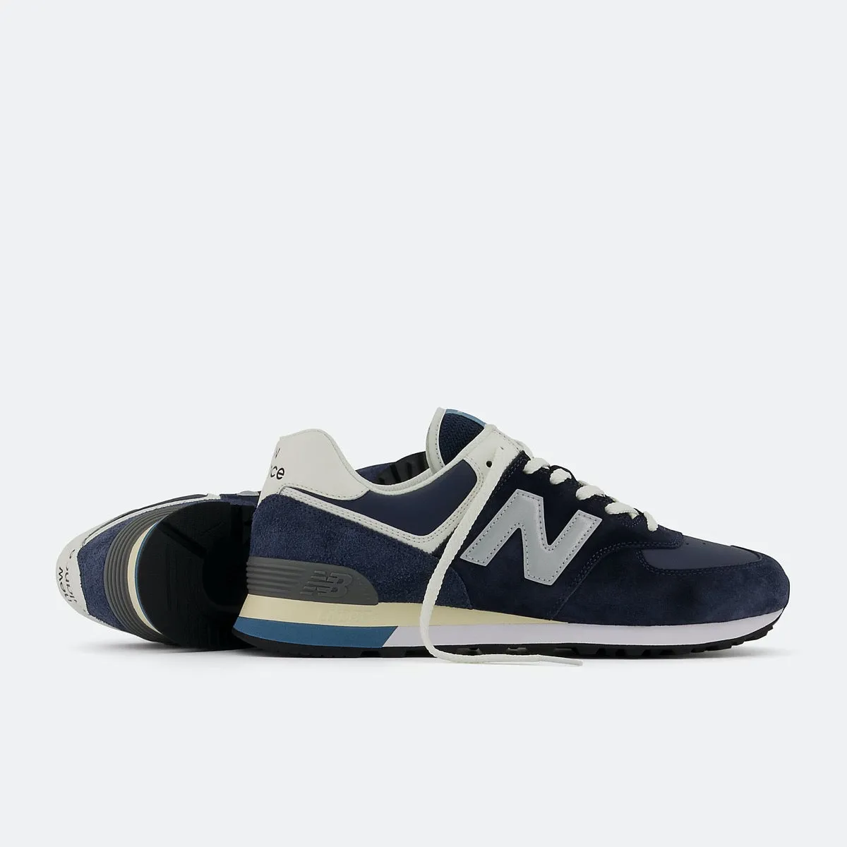 Scarpe Uomo NEW BALANCE Sneakers 574 in Mesh e Suede colore Navy