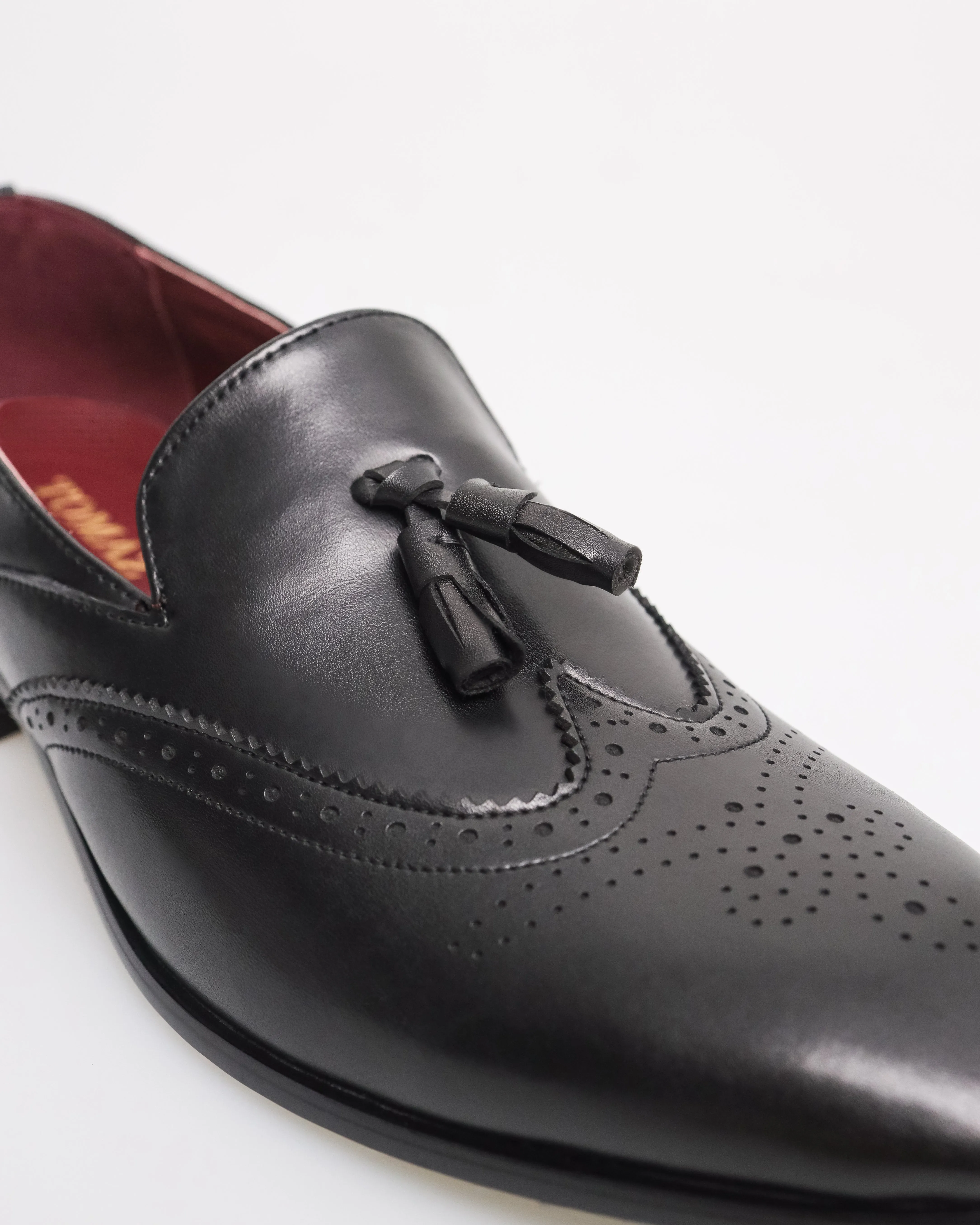Tomaz HF100 Men's Wingtip Tassel Loafer