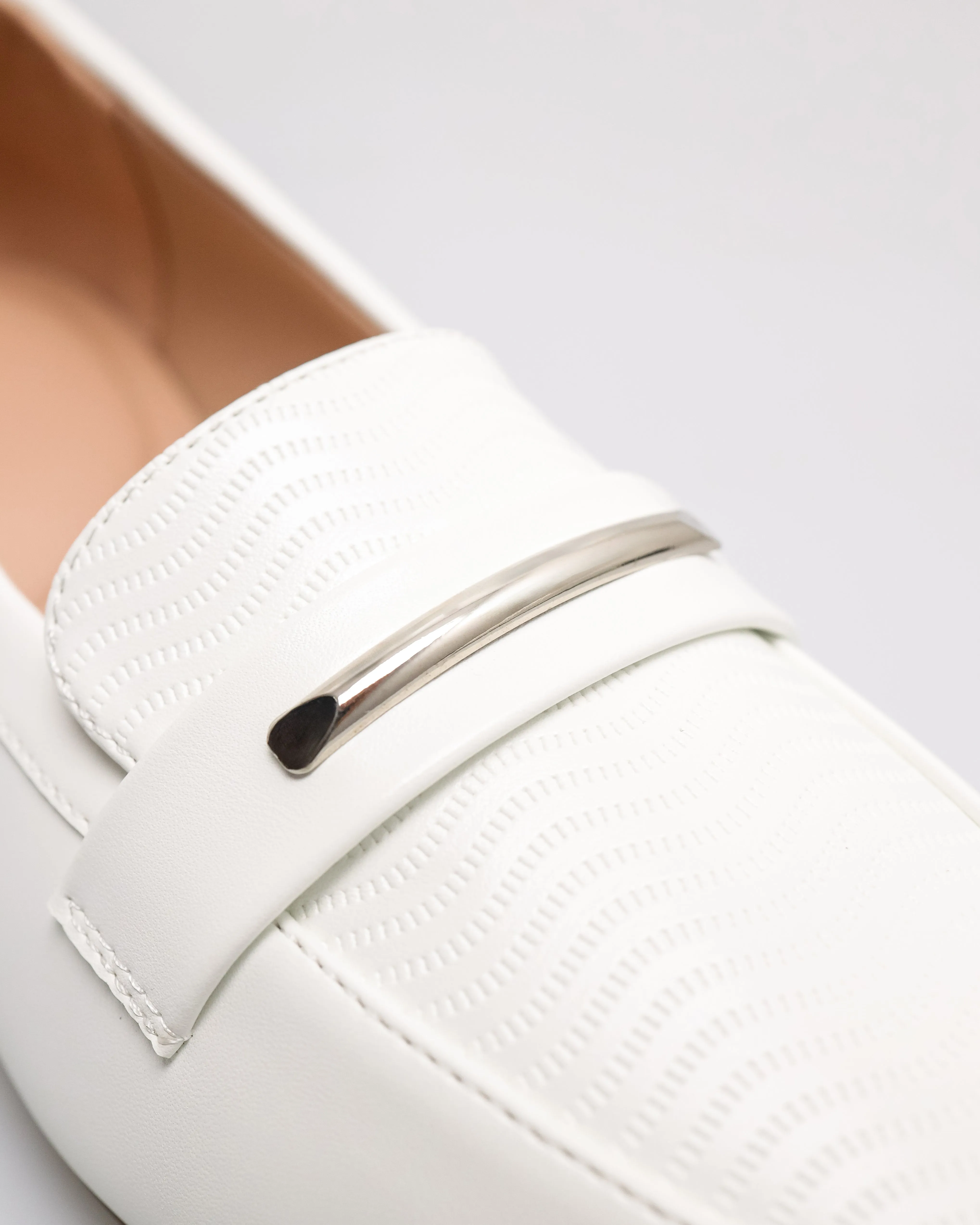 Tomaz NN368 Ladies Wavy Silvery Charm Loafers